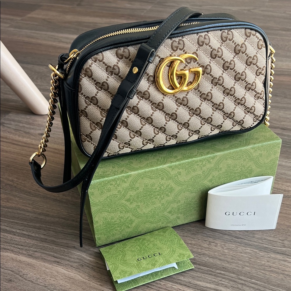 Authentic Gucci Beige and Black GG Crossbody Bag